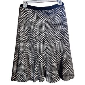 AK Anne Klein B&W Houndstooth Skirt